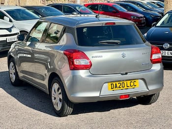 Used Suzuki Swift 2020 for sale - 79621761: Photo