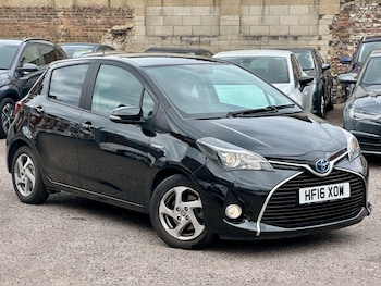 Used Toyota Yaris 2016 for sale - 79381938: Photo