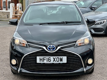 Used Toyota Yaris 2016 for sale - 79381938: Photo