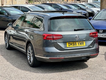 Used Volkswagen Passat 2016 for sale - 79381935: Photo