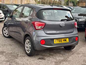 Used Hyundai i10 2017 for sale - 74901979: Photo