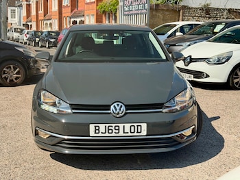 Used Volkswagen Golf 2019 for sale - 79381952: Photo