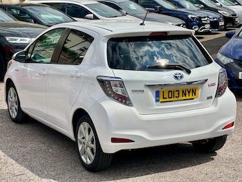 Used Toyota Yaris 2013 for sale - 79412788: Photo