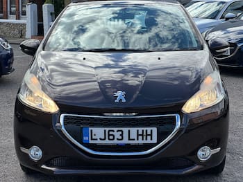 Used Peugeot 208 2013 for sale - 79793496: Photo