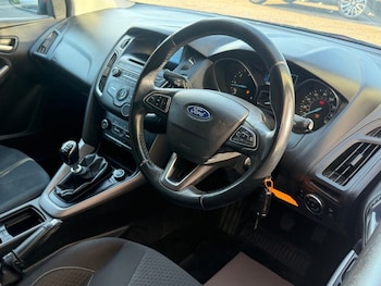 Used Ford Focus 2015 for sale - 78458444: Photo