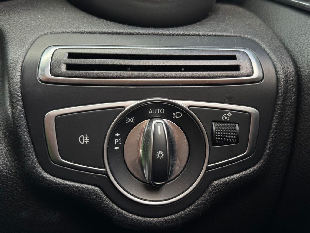 Used Mercedes-Benz C Class 2017 for sale - 76610304: Photo 31