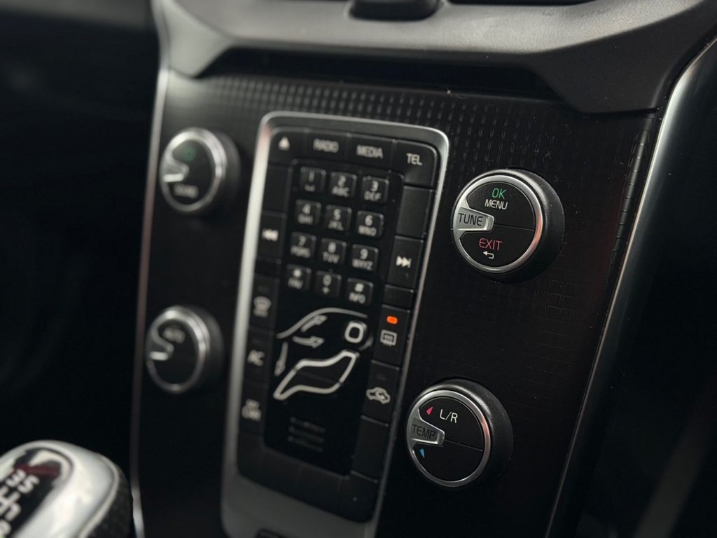 Used Volvo V40 2016 for sale - 76256755: Photo 35