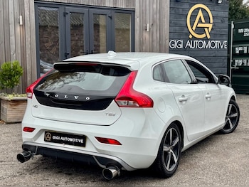 Used Volvo V40 2016 for sale - 76256755: Photo