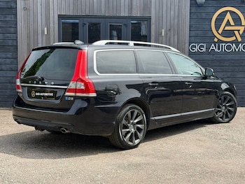 Used Volvo V70 2015 for sale - 78768679: Photo
