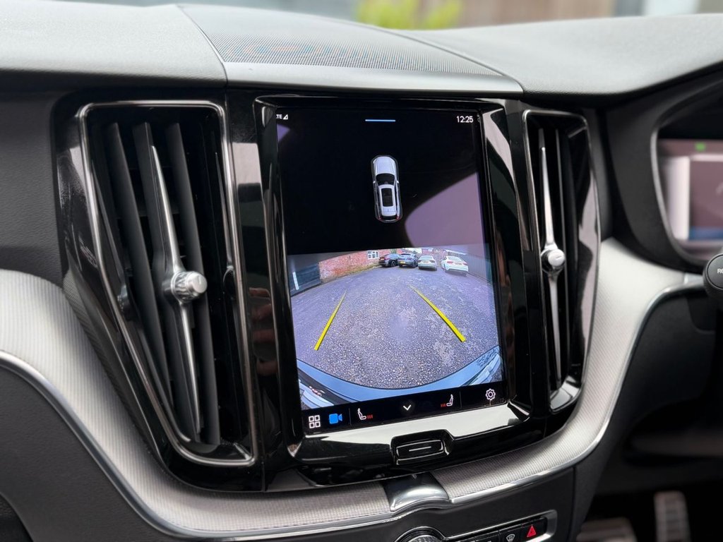 Used Volvo XC60 2021 for sale - 77576098: Photo 11