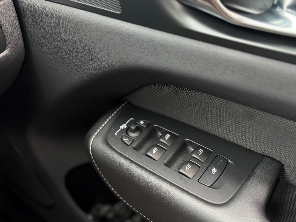 Used Volvo XC60 2021 for sale - 77576098: Photo 31