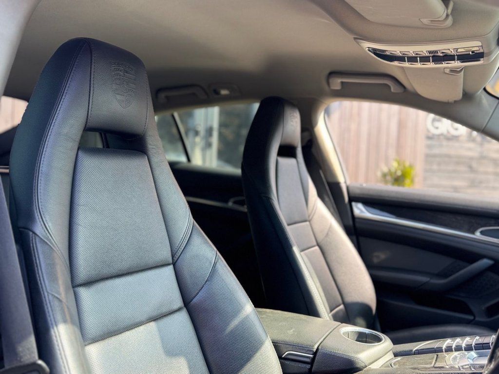 Used Porsche Panamera 2011 for sale - 76235339: Photo 14