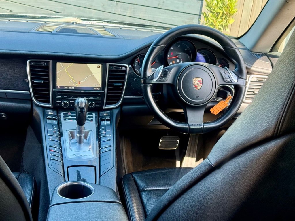 Used Porsche Panamera 2011 for sale - 76235339: Photo 16