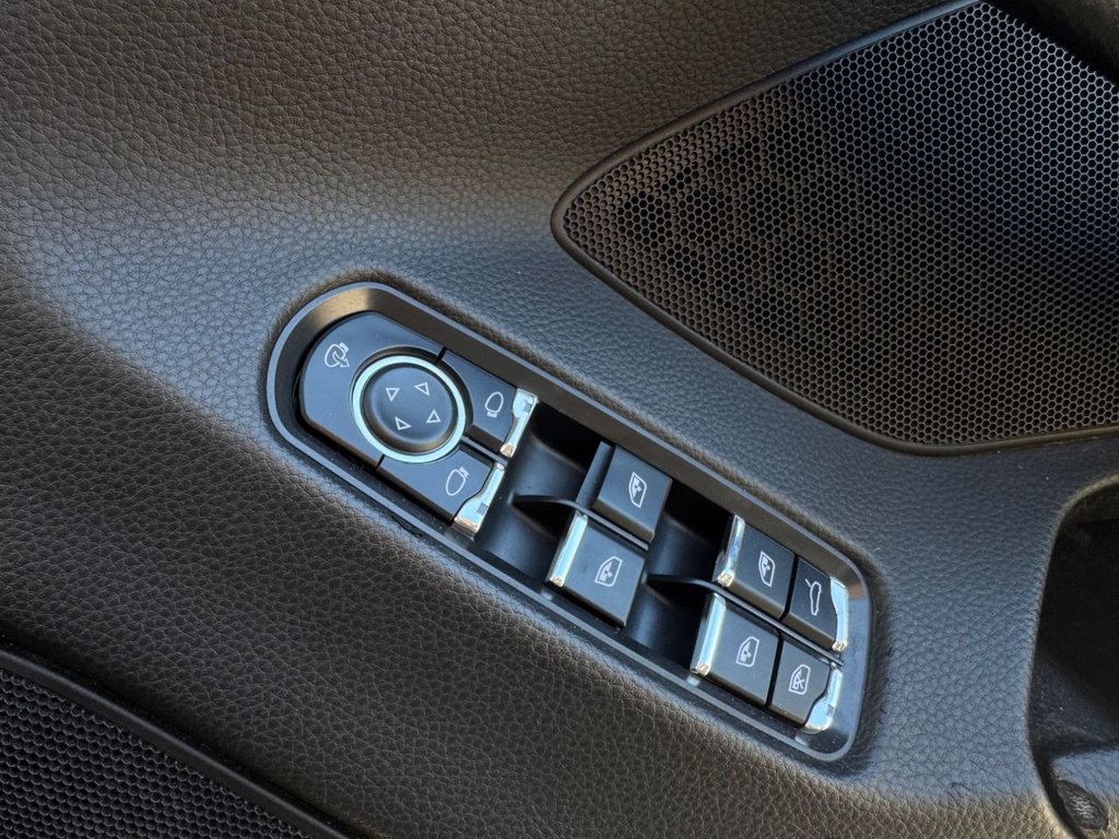 Used Porsche Panamera 2011 for sale - 76235339: Photo 18