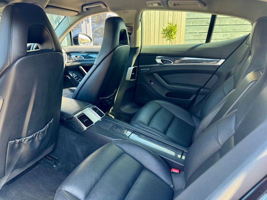 Used Porsche Panamera 2011 for sale - 76235339: Photo 21
