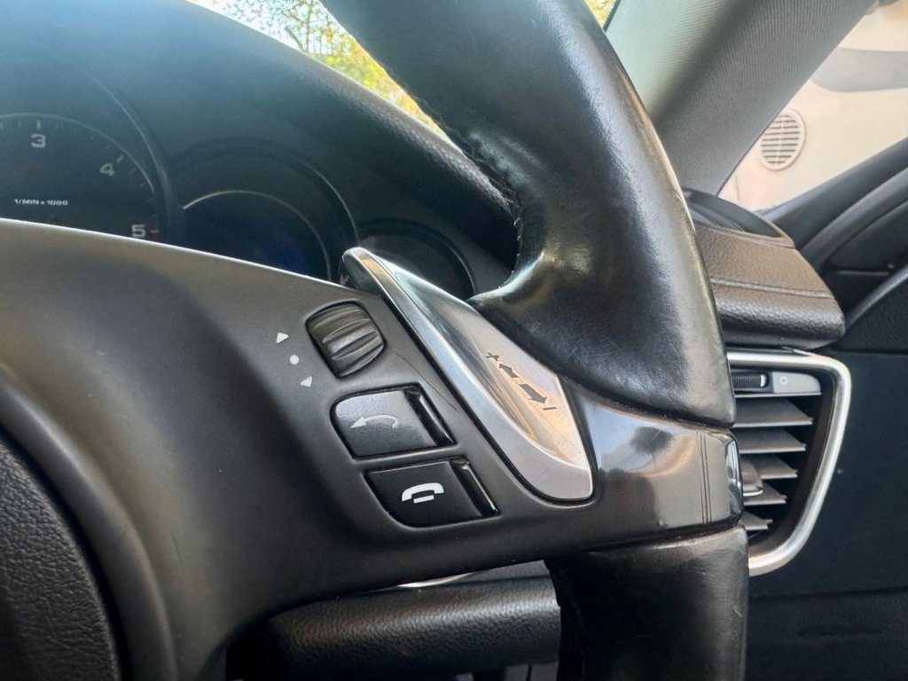 Used Porsche Panamera 2011 for sale - 76235339: Photo 35