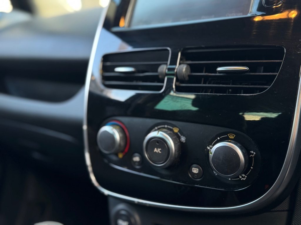 Used Renault Clio 2015 for sale - 76783386: Photo 12