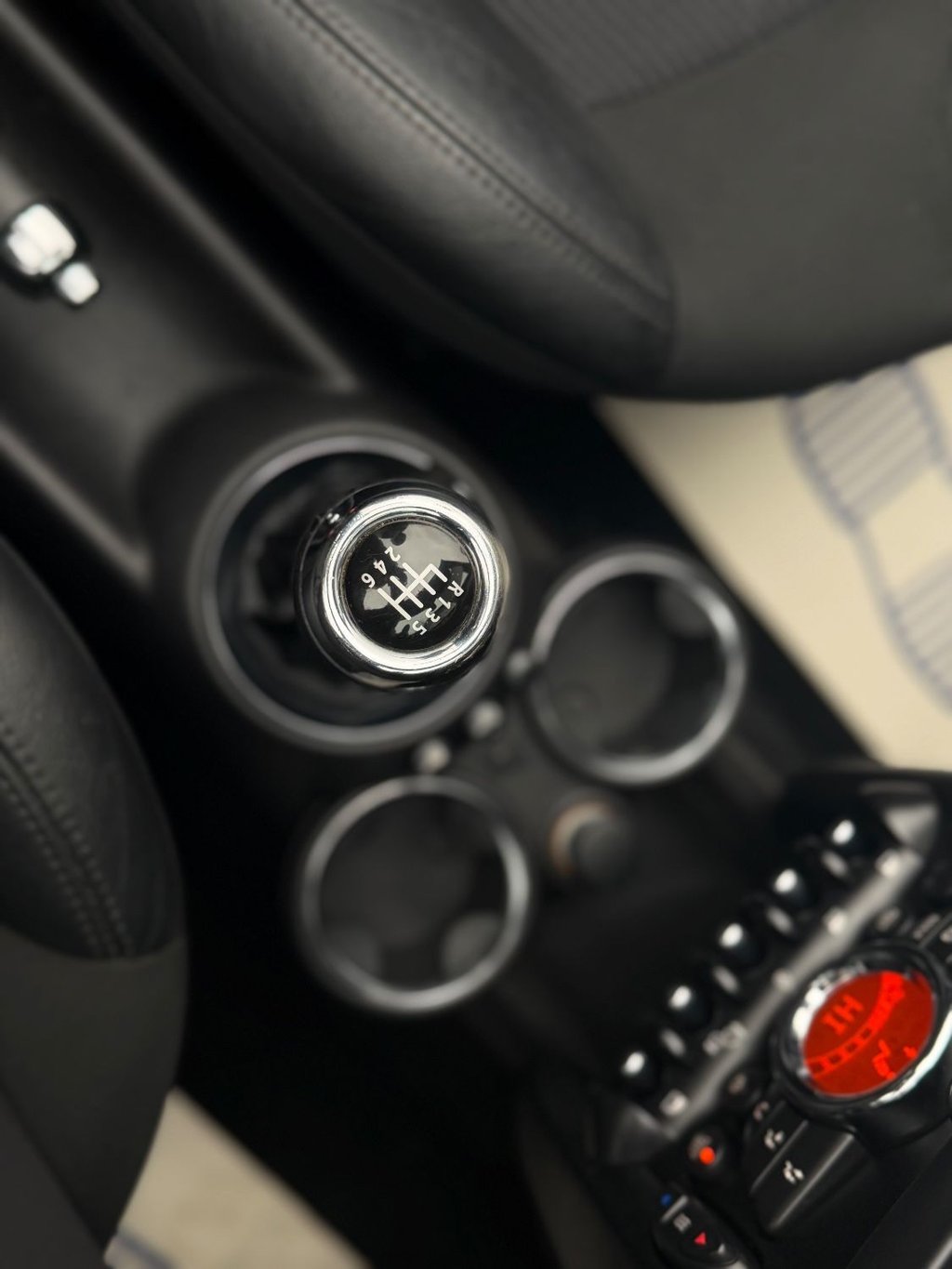 Used MINI Convertible 2012 for sale - 77920059: Photo 21