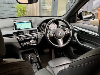 Used BMW X1 2018 for sale - 76106015: Photo