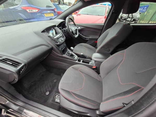 Used Ford Focus 2018 for sale - 76080902: Photo 14