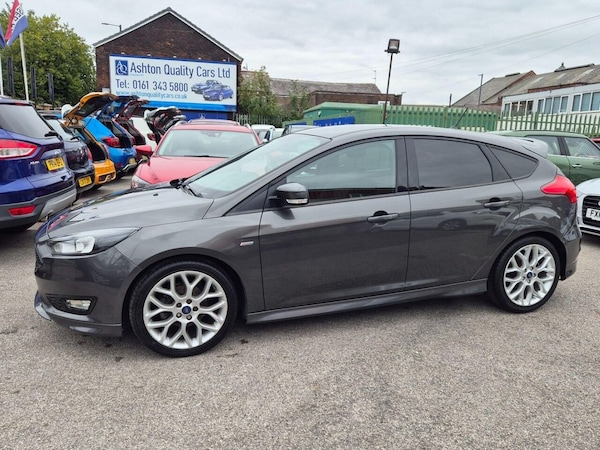 Used Ford Focus 2018 for sale - 76080902: Photo 1