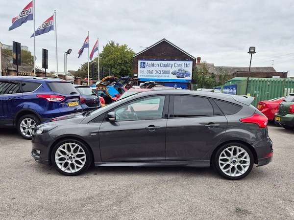 Used Ford Focus 2018 for sale - 76080902: Photo 2