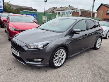 Used Ford Focus 2018 for sale - 76080902: Photo 3