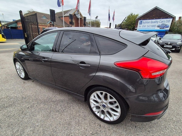 Used Ford Focus 2018 for sale - 76080902: Photo 9