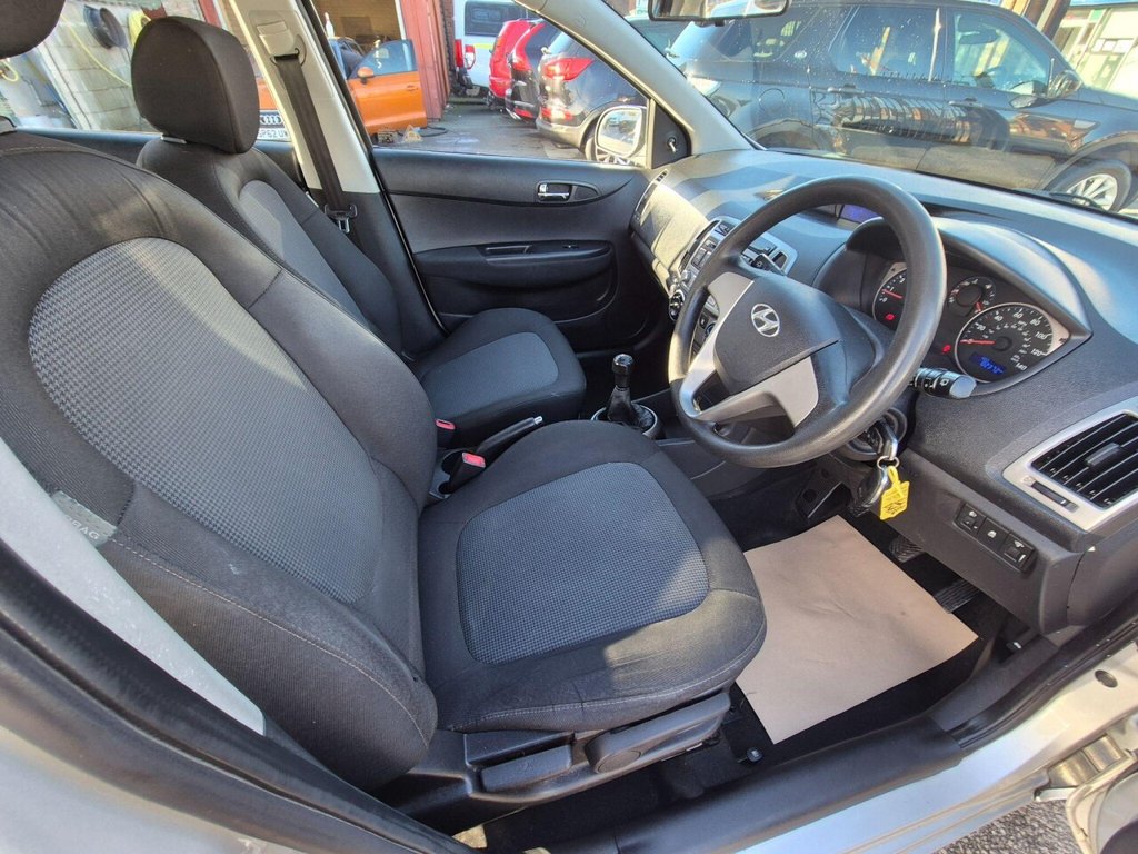 Used Hyundai i20 2013 for sale - 76642593: Photo 12