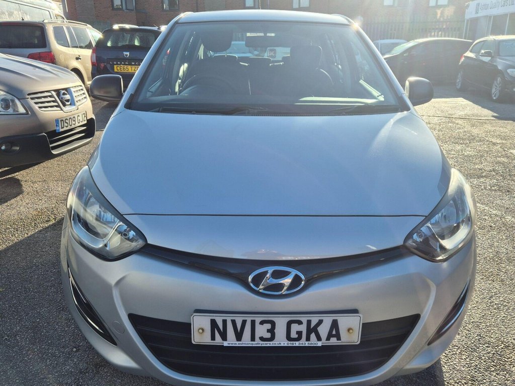 Used Hyundai i20 2013 for sale - 76642593: Photo 4