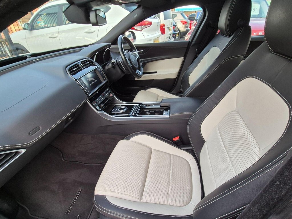 Used Jaguar XE 2017 for sale - 76841274: Photo 15