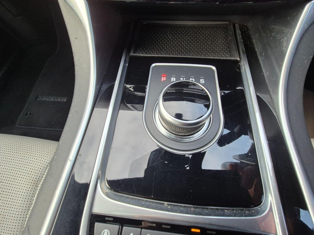 Used Jaguar XE 2017 for sale - 76841274: Photo 21