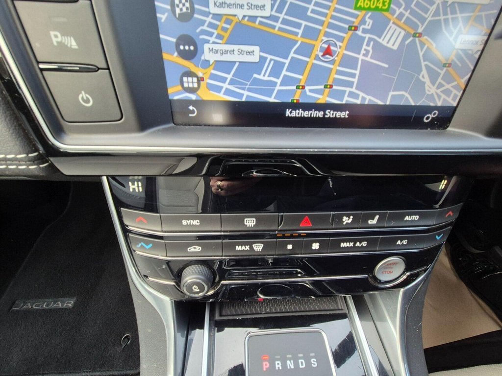 Used Jaguar XE 2017 for sale - 76841274: Photo 23