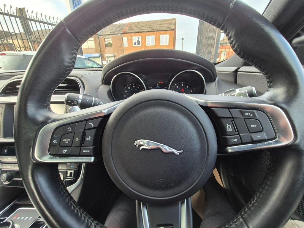 Used Jaguar XE 2017 for sale - 76841274: Photo 26