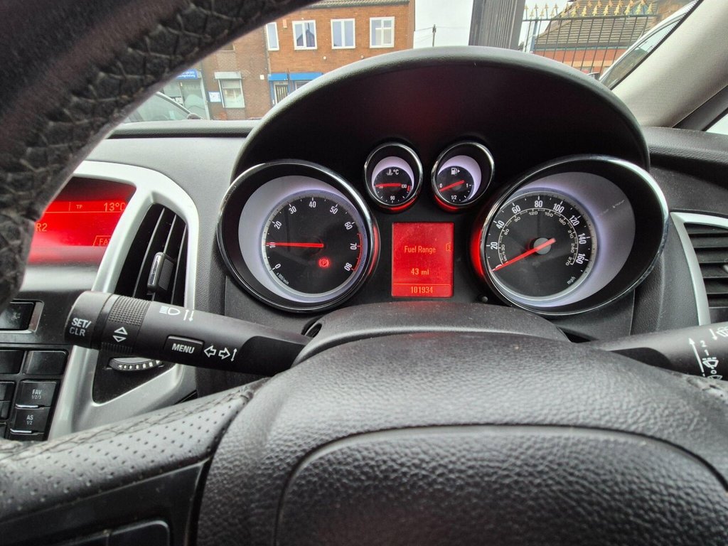 Used Vauxhall Astra 2011 for sale - 76724884: Photo 15