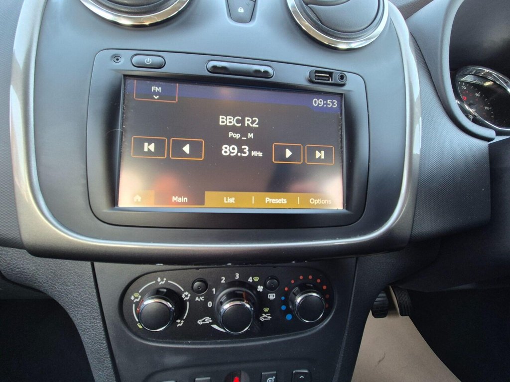 Used Dacia Logan MCV 2015 for sale - 76710987: Photo 23