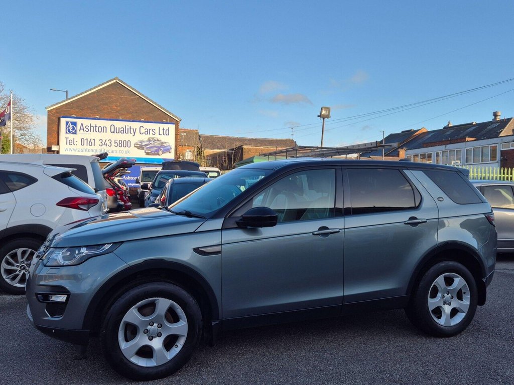 Used Land Rover Discovery Sport 2017 for sale - 76783825: Photo 1