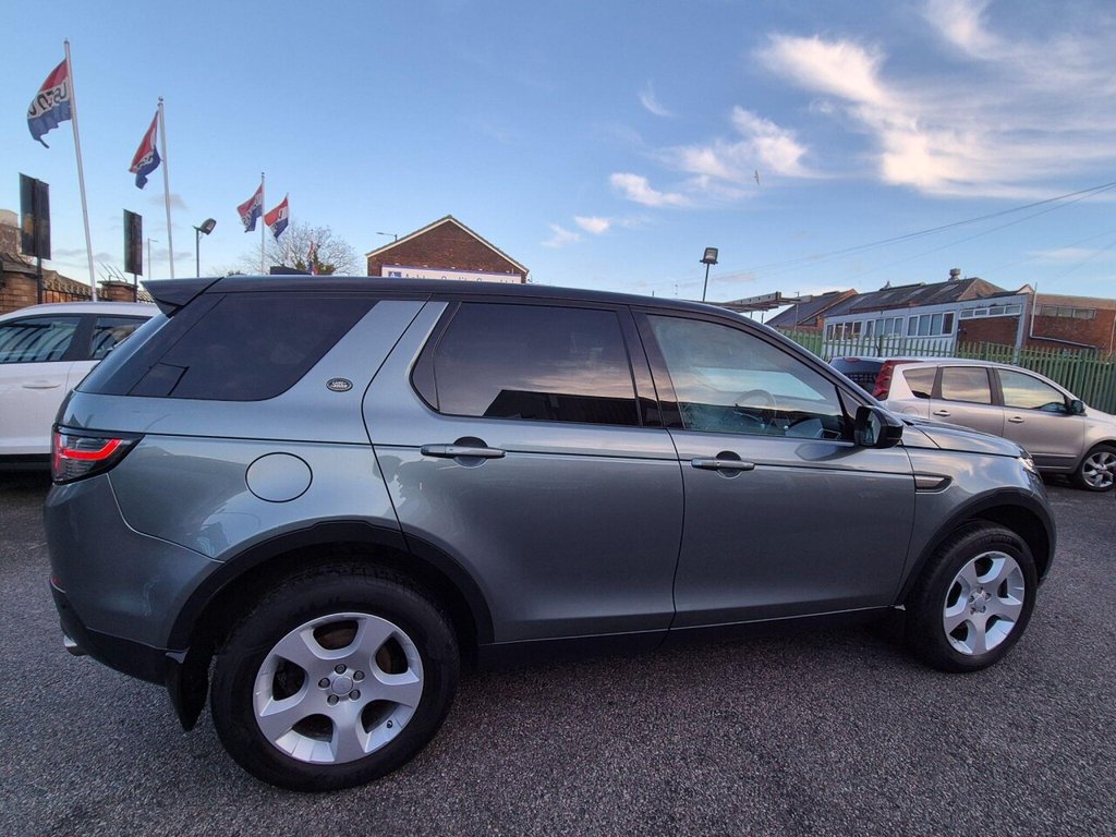 Used Land Rover Discovery Sport 2017 for sale - 76783825: Photo 10