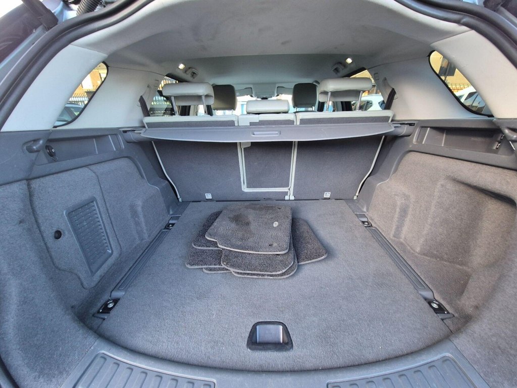 Used Land Rover Discovery Sport 2017 for sale - 76783825: Photo 14