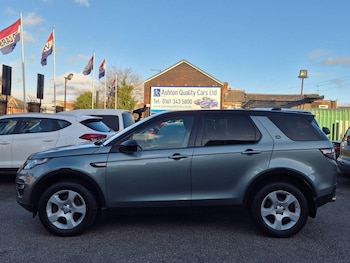 Used Land Rover Discovery Sport 2017 for sale - 76783825: Photo