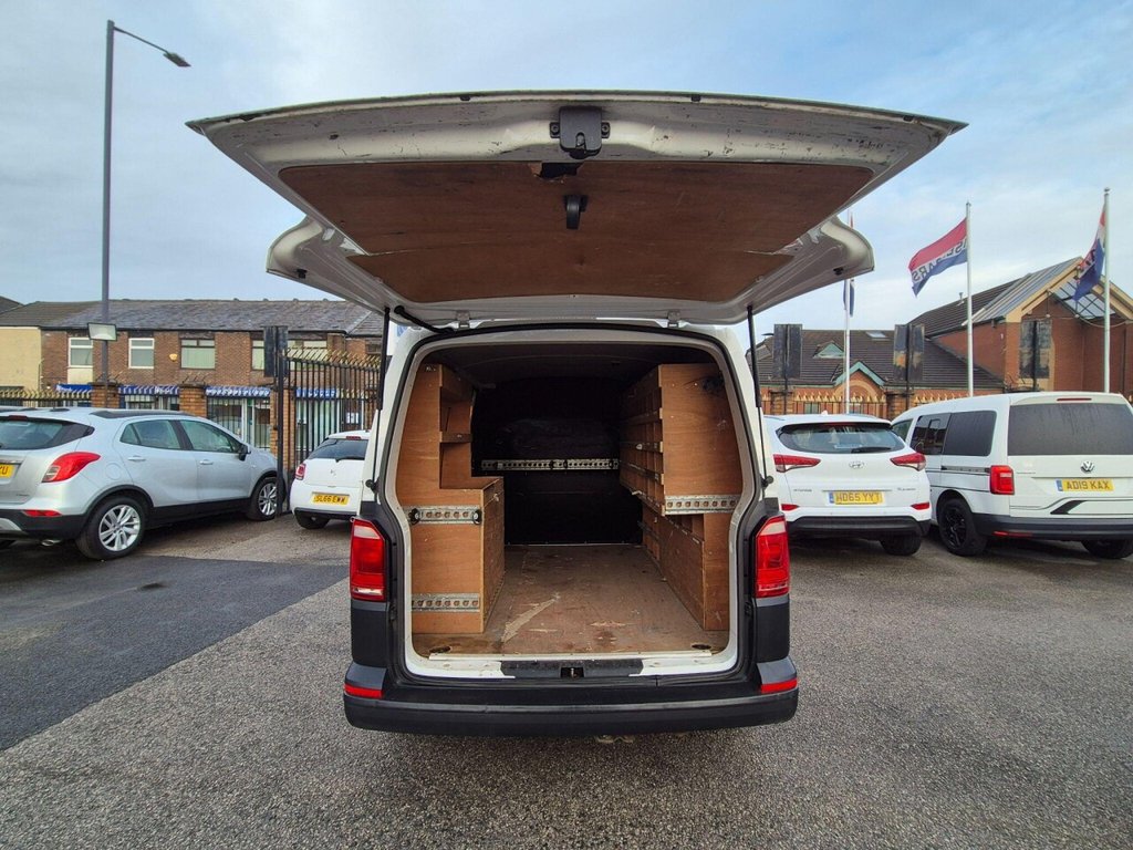 Used Volkswagen Transporter 2016 for sale - 76841467: Photo 10