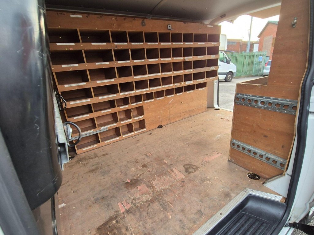 Used Volkswagen Transporter 2016 for sale - 76841467: Photo 11