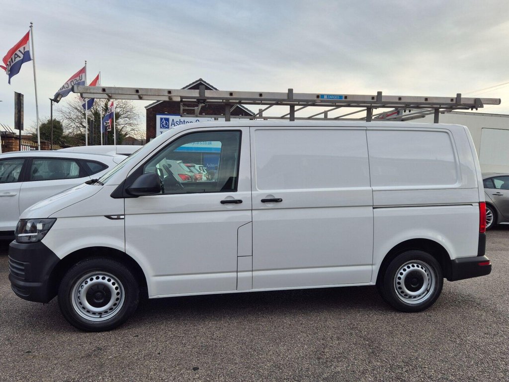 Used Volkswagen Transporter 2016 for sale - 76841467: Photo 2