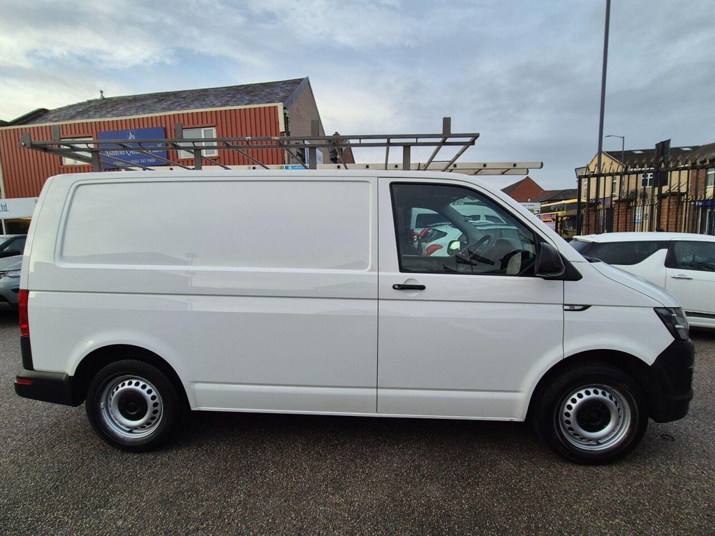 Used Volkswagen Transporter 2016 for sale - 76841467: Photo 4