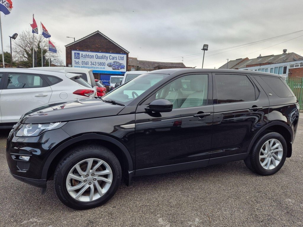 Used Land Rover Discovery Sport 2017 for sale - 76632196: Photo 1