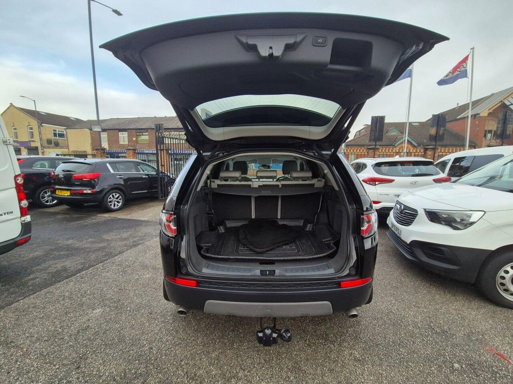 Used Land Rover Discovery Sport 2017 for sale - 76632196: Photo 10