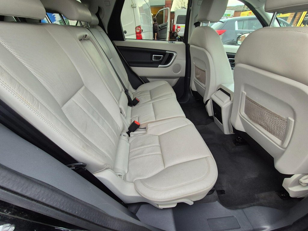 Used Land Rover Discovery Sport 2017 for sale - 76632196: Photo 16