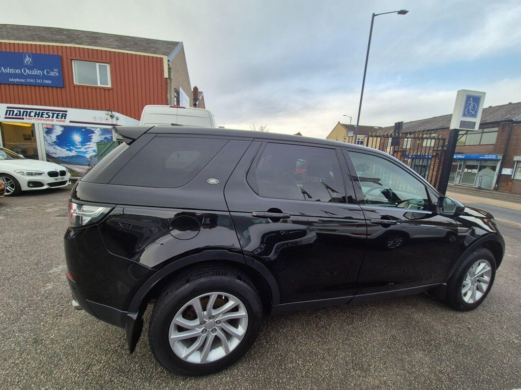 Used Land Rover Discovery Sport 2017 for sale - 76632196: Photo 7