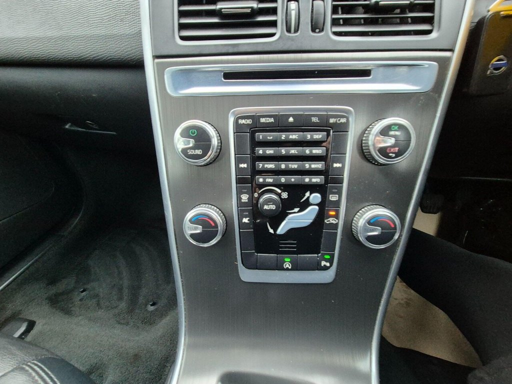 Used Volvo XC60 2014 for sale - 76559232: Photo 21