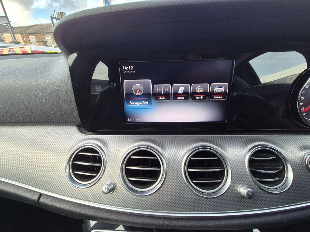 Used Mercedes-Benz E Class 2016 for sale - 76406546: Photo 18